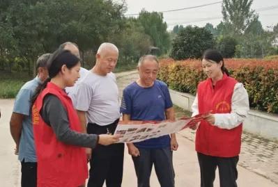 安徽亳州：健康义诊暖民心 反邪宣传敲警钟图片1.jpg